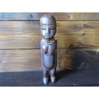 Vintage Ozeanien Südpazifik Frau Idol Statue Primitive Kunst Schnitzen Skulptur Holz Ornament Etwa 1960-1970/Eve Of Europe von EVEofEurope