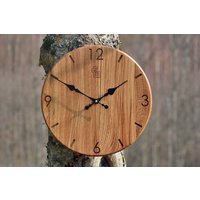 Wanduhr Ewod, Holz Wanduhr, Massive Eiche, Personalisierte Wanduhr. Kostenloser Versand von EWodLV