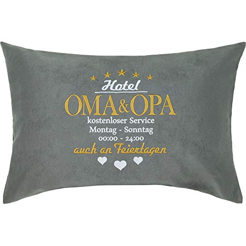 Beste Großeltern Geschenk Hotel Oma & Opa Kissen Kissenbezug | Dekokissen mit Füllung Wohnzimmer Sofakissen groß Couchkissen | Geschenk für Oma und Opa | 40x60cm | grau von EXPRESS-STICKEREI