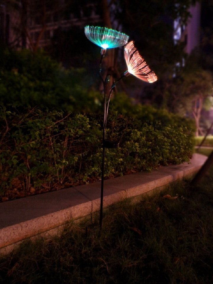 EZ SOLAR Gartenstecker Garten Dekoration Löwenzahn Gartenleuchte Solar LED (Farbwechsel von Rot, Grün, Blau, 1-St., mit 2 oder 3 Blumen) mit integriertem Solarpanel, Dämmerungssensor von EZ SOLAR