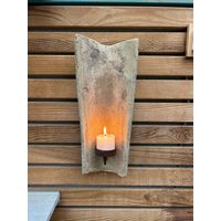 Antiker Dachziegel Mit Rostigem Kerzenhalter Für Dicke Kerze Antiker Dachziegel Mit Rostigem Kerzenhalter Für Dicke Kerze von EarlGreyManufaktur