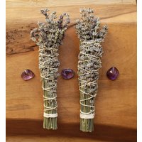 Lavendel Rauch Reinigungsstab, Amethyst, Organisch, Beruhigend, Bündel, Energie Reinigung, Geschenk Idee, Neues Zuhause, Ritual Werkzeug von EarthMedicineHerbals