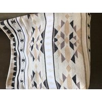Wollmischung Decke Überwurf in Cremetönen - Sicamous von EarthyEcoStyle