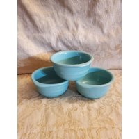 3Er Set, Seafoam Blau Oder Grün, Usa Keramik, Auflaufförmchen Nussbecher, Mid Century Küche, Stapelschalen, Küchenwerkzeuge von EastIdahoCompany