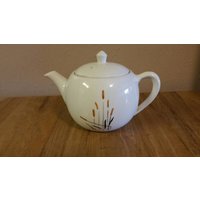 Aged Universal Pottery Sears Und Rehbock Cat Tail Teekanne Vitrificed China Made in Den Usa Aged Universal Pottery Sears Und Rehbock Cat Tail Teekanne Vitrificed China Made in Den Usa von EastIdahoCompany