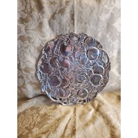 Arthur Court, 1991 12, 25 Rundes Metalltablett, Apple Design, Herzstück Dekor, Heavy Duty Tablett von EastIdahoCompany