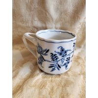 Blaue Donau, Kaffeetasse Oder Becher, Zwiebeldesign, Weißer Hintergrund, Vintage Küche, Heiße Schokolade Teetasse, Hergestellt in Japan von EastIdahoCompany