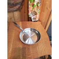 Cuisinart High Impact, 10-Zoll-Pfannenboden, Edelstahl-Küchenwerkzeug, Kochpfanne Cuisinart High Impact, 10-Zoll-Pfannenboden, Edelstahl-Küchenwerkzeug, Kochpfanne von EastIdahoCompany