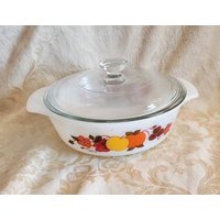 Glasbake, Milchglas, Hildi Fruit Design, 1 Quart Auflaufform Mit Klarem Glasdeckel, Anker Hocking Dish, Ofen - Und Mikrowellensichere Schale von EastIdahoCompany