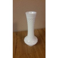 Große Weiß 9 Zoll Milchglas Blumenvase Home Decor Gitter Design Geschenkidee Große Weiß 9 Zoll Milchglas Blumenvase Home Decor Gitter Design Geschenkidee von EastIdahoCompany