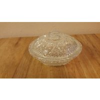 Kristallklare 7-Zoll-Glasschale Anker Hocking Hobnail Schüssel Mit Überbackenem Design Servierschale Oder Wohnkultur Circa 1940Er Jahre von EastIdahoCompany