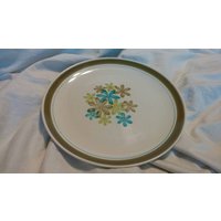 Mid Century Edelstein China "Denise" Muster 10, 5 Zoll Chop/Abendessen Teller Made in Japan Mit Blumen Design von EastIdahoCompany