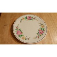Mid Century Kitchen Kraft 10, 5-Zoll-Abendessen/Hacken Platte Oder Servierplatte Mit Rosa Blumen Und Goldrand Ofen Dienen von EastIdahoCompany
