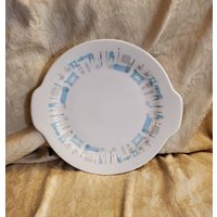 Royal Ironstone, Blauer Himmel, 25 cm Kuchenteller Mit Griffen, Abstraktes Hellblaues & Graues Dekor, Atomic Ware, Mid Century Küche Royal Ironstone, Blauer Himmel, 25 cm Kuchenteller Mit Griffen, Abstraktes Hellblaues & Graues Dekor, Atomic Ware, Mid Century Küche von EastIdahoCompany