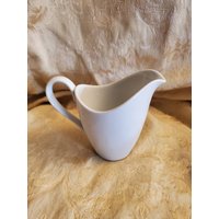 Seltener Fund, Mikasa Sophisticate White, Milchkännchen Oder Sirupkrug, Auslaufmuster, Fine China Seltener Fund, Mikasa Sophisticate White, Milchkännchen Oder Sirupkrug, Auslaufmuster, Fine China von EastIdahoCompany