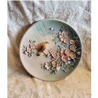 Seltener Fund, W H. Bossons Chalkware, 11 cm Dekorative Plakette Mit Rosa Und Gelben Blumen, Vogel-Design, Made in England, Handbemalt von EastIdahoCompany