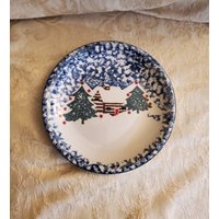 Tienshan Cabin in The Snow, 20 cm Salatteller, Weihnachtsbaum-Servierteller, Schwammgeschirr, Winter - Oder Feiertags-Servierteller von EastIdahoCompany