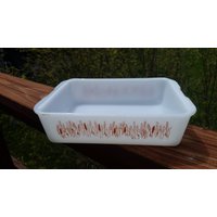 Weiß Und Weizen Muster Procter Silex 1, 5 Quart Rechteckige Kühlschrank Ware Dish Slow Baking Auflaufform von EastIdahoCompany