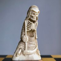 Handgeschnitzte Santa Muerte Statue Aus Hirschgeweih von EastLab