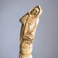 Handgeschnitzte Santa Muerte Statue Aus Hirschgeweih von EastLab