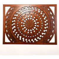 Handgeschnitzte Wandkunst Aus Holz - Große Dekorative Mandala Yoga Panel Kopfplatte Skulptur 48" X Inches von Easternada