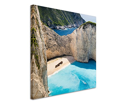 Eau Zone GmbH Fotokunst quadratisch 60x60cm Landschaftsfotografie – Navagio Strand auf Zakynthos Griechenland von Eau Zone GmbH