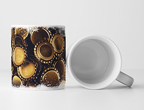 Eau Zone Fotokunst Tasse Geschenk Food-Fotografie – Kronkorken von Eau Zone