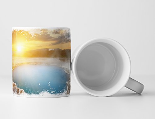 Eau Zone Fotokunst Tasse Geschenk Landschaftsfotografie – Blauer geothermische Quelle Island von Eau Zone