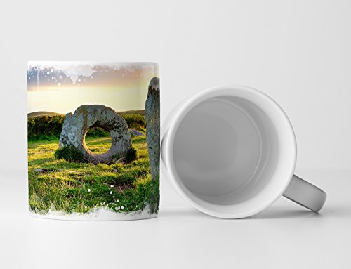 Eau Zone Fotokunst Tasse Geschenk Landschaftsfotografie – Lochstein in Cornwall England von Eau Zone