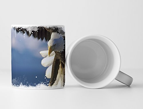 Eau Zone Fotokunst Tasse Geschenk Tierfotografie - Adler in der Luft von Eau Zone