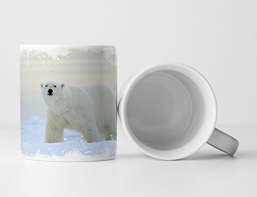 Eau Zone Fotokunst Tasse Geschenk Tierfotografie – großer Eisbär im Schnee von Eau Zone