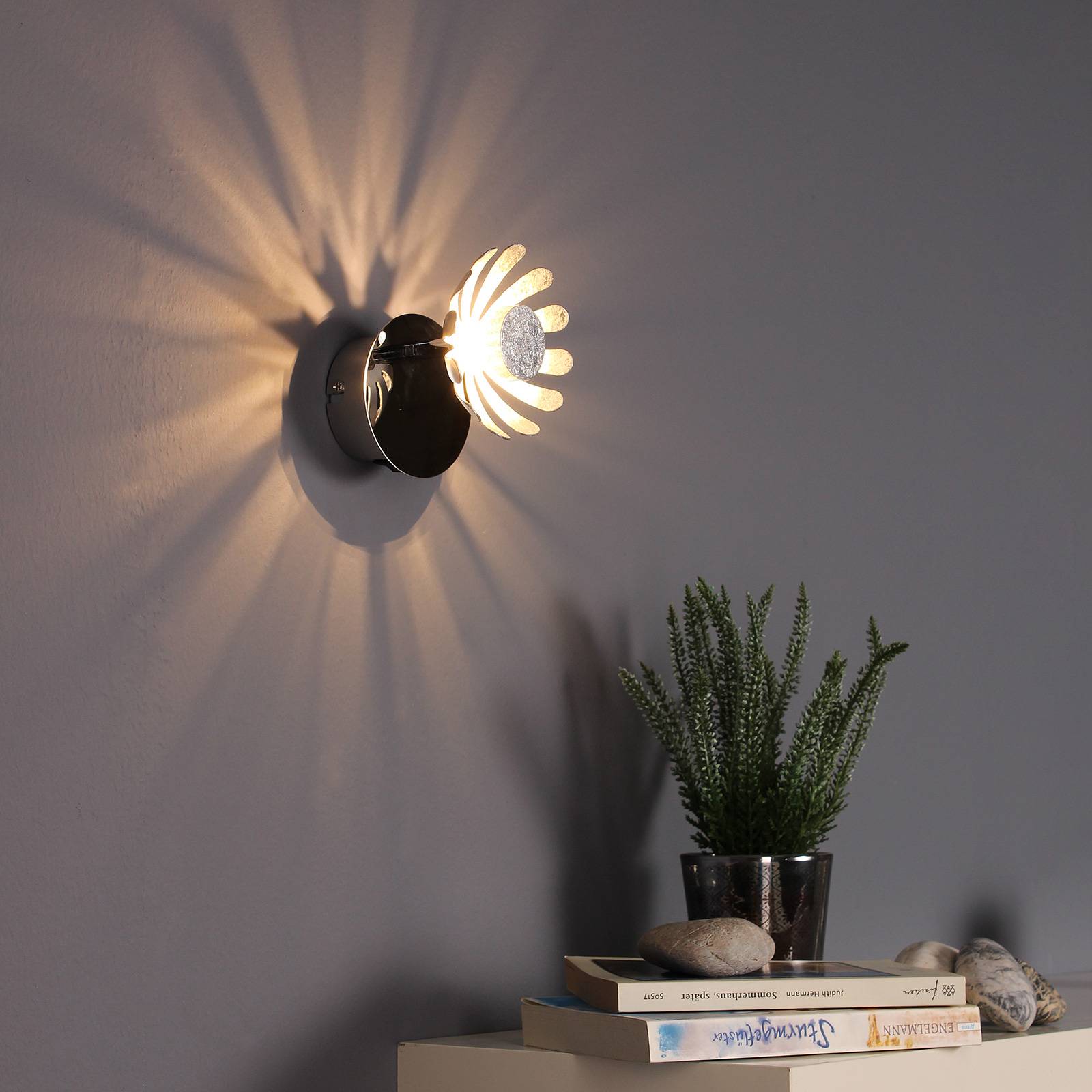 LED-Wandleuchte Bloom silber von Eco-Light