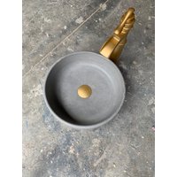 Kleines Graues Betongefäß Schüssel Tiny Badezimmer Waschbecken von EcoDesignerConcrete