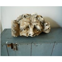 Antique Garden Sculpture Atlas Head Cast Stone Statue Keystone Renaissance Béte - Noire Ornament Salvage From End Of The 1800S von EdeWerke