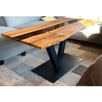 River Table Mit Kaffeebohnen & V Füßen River Table Mit Kaffeebohnen & V Füßen von EdelWolf