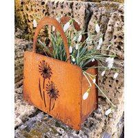 Edelrost Handtasche Mit 2 Blumen 27x32cm Tasche Zum Bepflanzen Rost Pflanztasche Allium Pusteblume Blumentopf Windlicht Gartendeko von Edelrostwelt