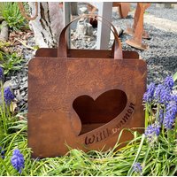 Edelrost Handtasche Willkommen Mit Herz 32x37cm Tasche Zum Bepflanzen Rost Pflanztasche Blumentopf Windlicht Gartendeko Edelrost Handtasche Willkommen Mit Herz 32x37cm Tasche Zum Bepflanzen Rost Pflanztasche Blumentopf Windlicht Gartendeko von Edelrostwelt