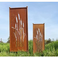 Edelrost Sichtschutz Schilf Motiv 116x33cm/162x53cm Zum Stecken Gartenstecker Gartendeko Rost Metall Zaun Paravent Schilfrohr Rohrkolben von Edelrostwelt