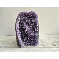 Amethyst Druse Standfläche Ca. 1, 0Kg Polierter Rand Naturstufe Geode #f45 von EdelsteinchenWelt