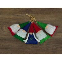 Handgefertigter Weihnachtsbaumschmuck Aus Wollfilz Handgefertigter Weihnachtsbaumschmuck Aus Wollfilz von EdenWillowDesigns