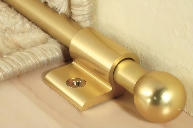 Effector Treppenläuferstange A06Z2 (elegante Teppichstangen aus eloxiertem Aluminium (Gold) Stufenteppichstange Stufenleisten deko indoor) von Effector