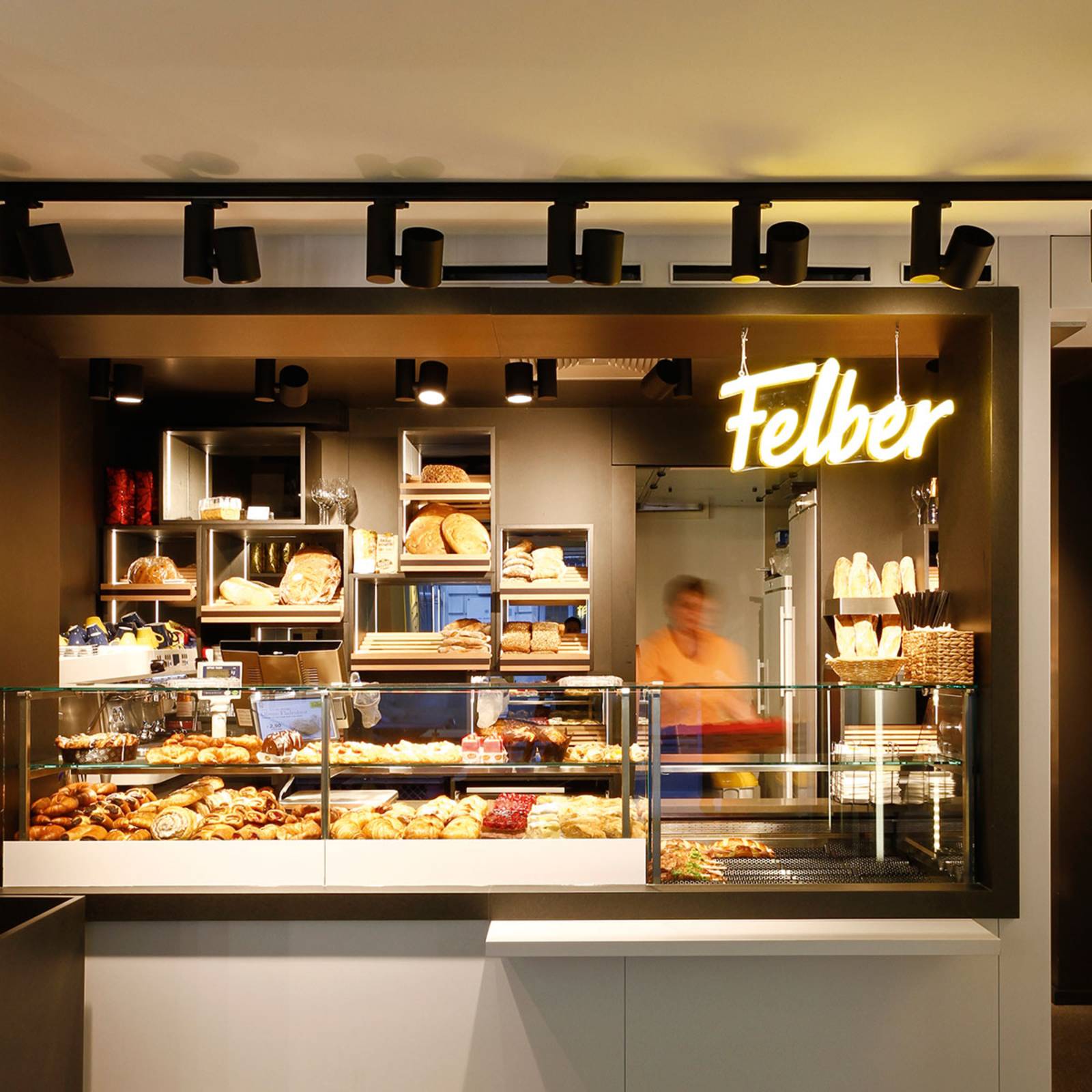 Egger DLS LED-Schienenstrahler Kent Bakery, schwarz, 15° Egger DLS LED-Schienenstrahler Kent Bakery, schwarz, 15° von Egger Licht