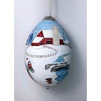 Handbemalter Christbaumschmuck, Winter Bauernhof Szene Handbemalter Christbaumschmuck, Winter Bauernhof Szene von EggshellART