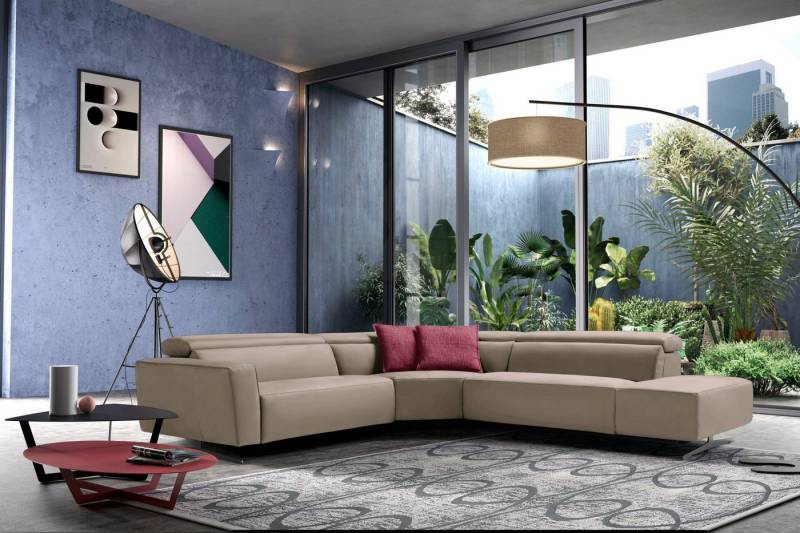 Egoitaliano Ecksofa Stefanie-e, Designsofa der Extraklasse, bequem mit hohem Sitzkomfort, mit Relaxfunktion und verstellbaren Kopfteilelementen von Egoitaliano