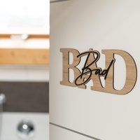 Türschild Bad, Badezimmer Aus Holz - Türdekoration, Deko Geschenk Zum Einzug, Holzschild Mit Acryl Schriftzug, Wegweiser von Einzigoatig