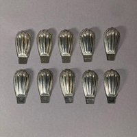 10 Vintage Madelaines Backförmchen Blech Weißblech Backformen Aus Frankreich Dekoration von EisenhoferAntik
