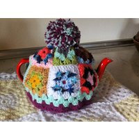 Handgemachte Bunte Shabby Chic Teewärmer, 12 Stück Oma Quadrate Mit Zweifarbigen Pom Pom. Ideales Geschenk Für Alle Anläße, Kommt Verpackt von ElCortijoCrafts