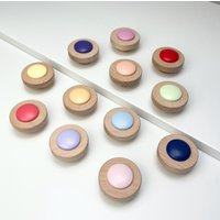 Großer Bunter Möbelknopf Aus Holz Kinderzimmer Großer Bunter Möbelknopf Aus Holz Kinderzimmer von ElalaDesign