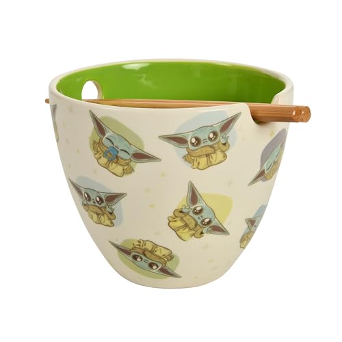 Elbenwald Ramen Schale mit Stäbchen - Star Wars The Mandalorian Grogu - Geschenkidee - Keramikschüssel - 550 ml - Bowl Set Keramik Bambus - Weiß Elbenwald Ramen Schale mit Stäbchen - Star Wars The Mandalorian Grogu - Geschenkidee - Keramikschüssel - 550 ml - Bowl Set Keramik Bambus - Weiß von Elbenwald