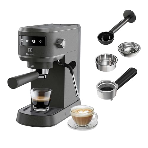 Electrolux E6EC1-6BST Explorer 6 Espresso-Cappuccino-Maschine, Wärmekontrolltechnologie, herausnehmbares Abtropfblech, Milchaufschäumer, 1250-1450 W von Electrolux